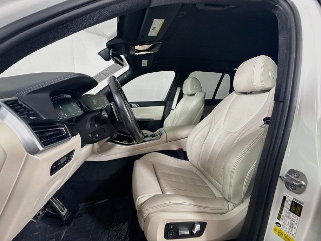Used 2020 BMW X5 sDrive40i w/ M Sport Package RWD image 11