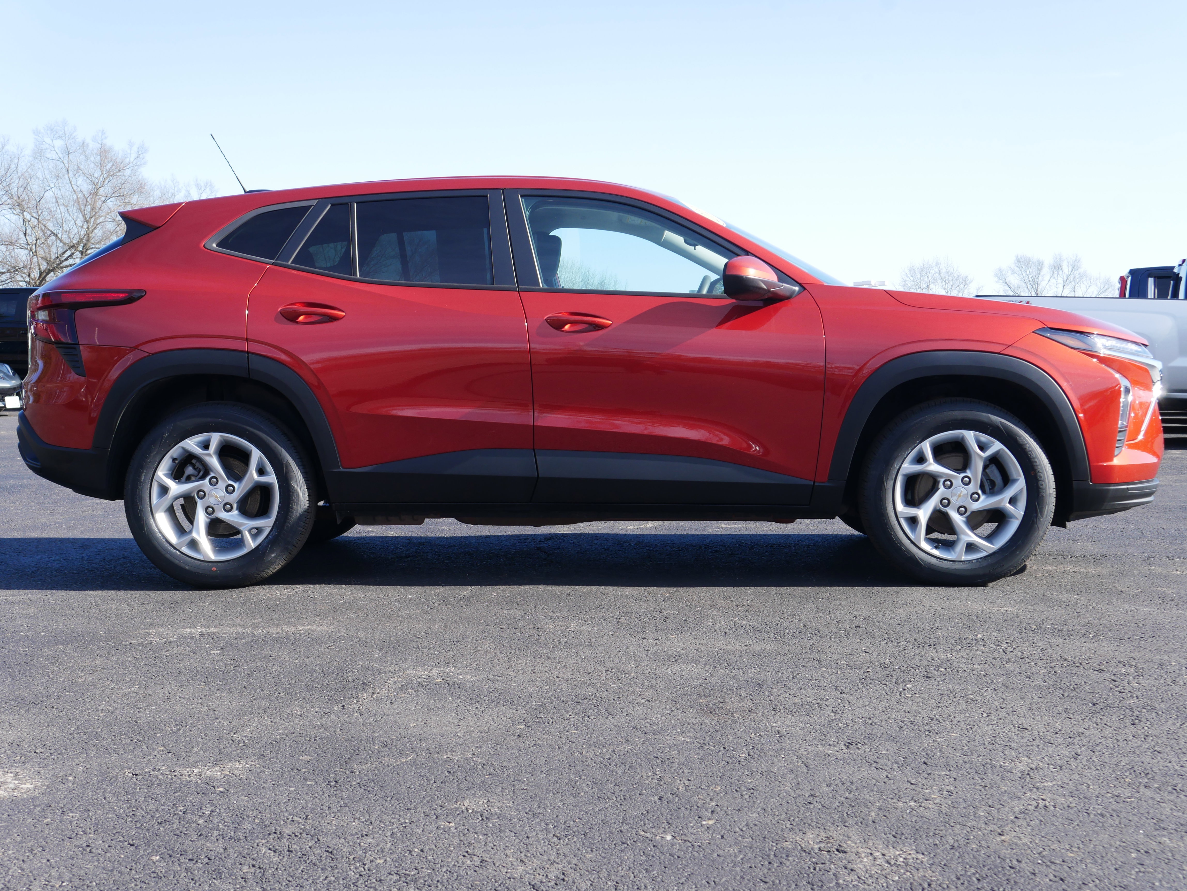 Certified 2024 Chevrolet Trax LS w/ LS Convenience Package image 7