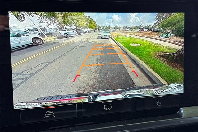 New 2026 GMC Sierra 1500 SLT w/ SLT Convenience Package image 23