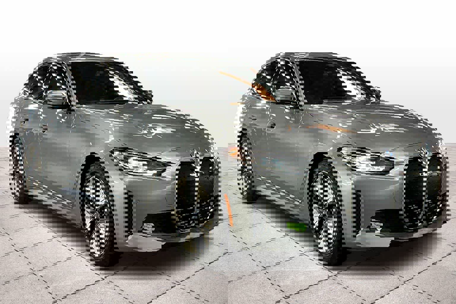 Used 2023 BMW i4 eDrive40 image 2