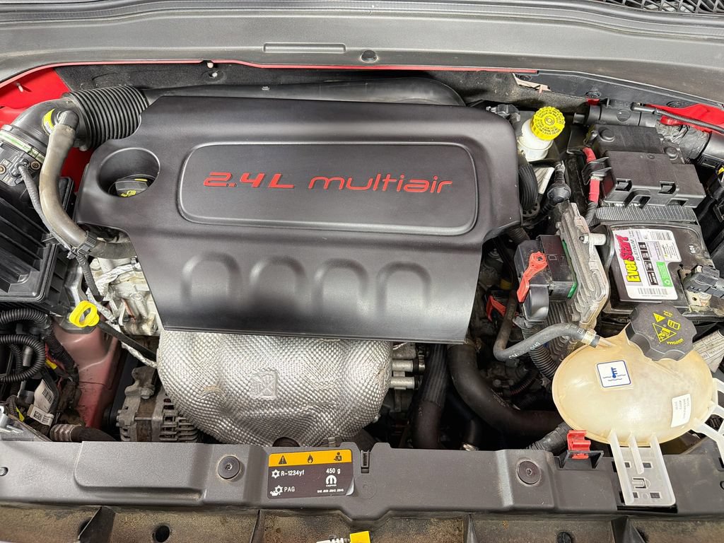 Used 2017 Jeep Renegade Latitude FWD image 27
