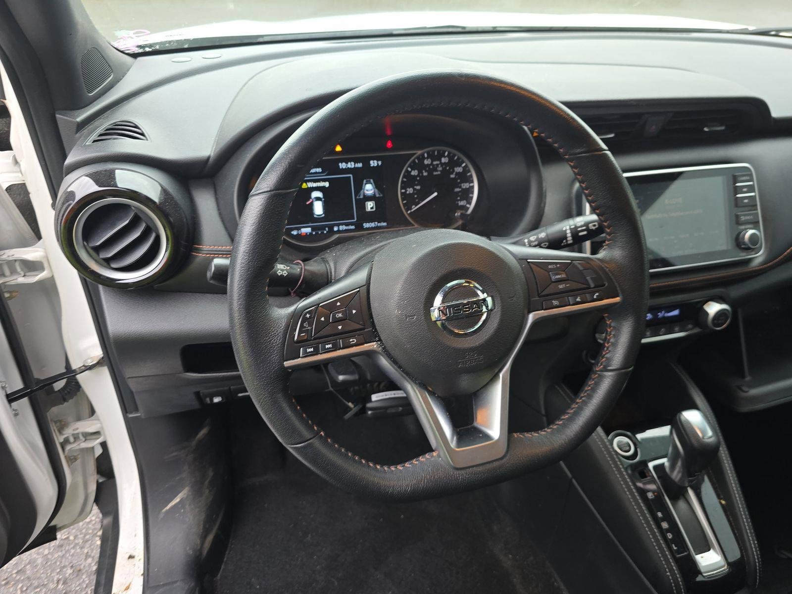Used 2020 Nissan Kicks SR image 11