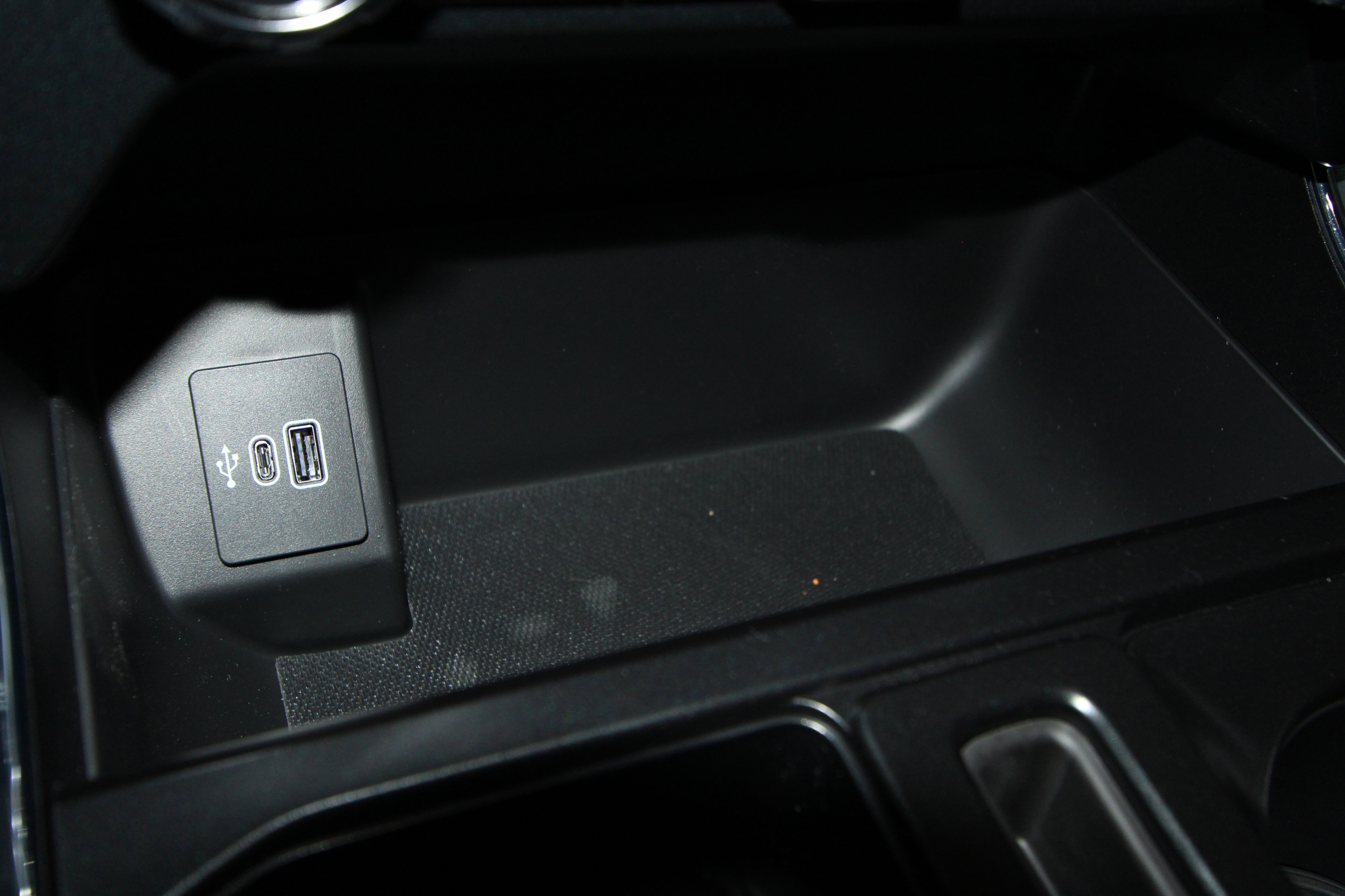 New 2025 Ford F150 XLT w/ Equipment Group 302A MID image 17