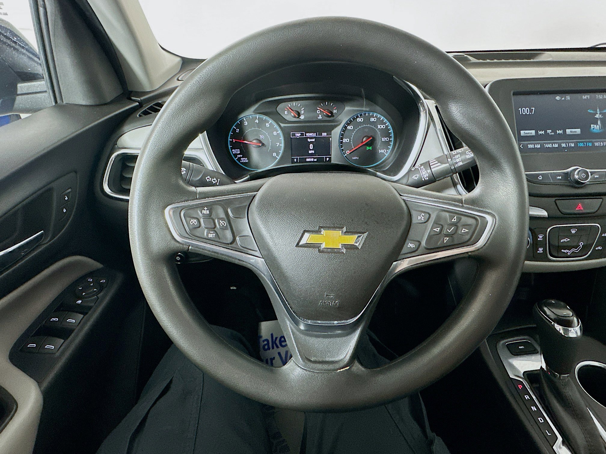 Used 2018 Chevrolet Equinox LS AWD/4WD image 13