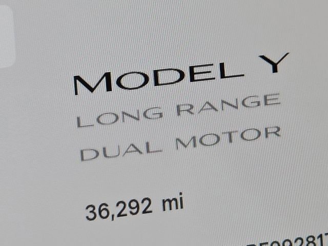 Used 2024 Tesla Model Y Long Range image 36