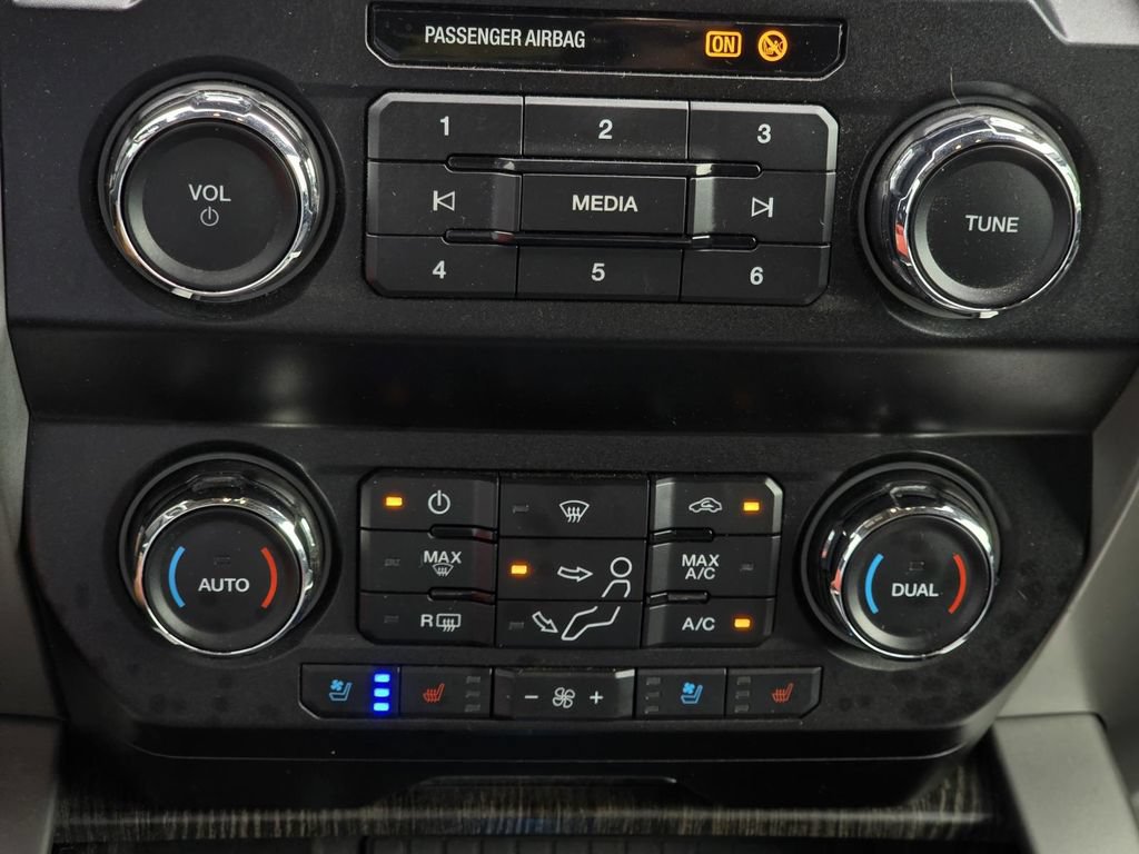 Used 2020 Ford F250 Lariat w/ Lariat Ultimate Package AWD/4WD image 25