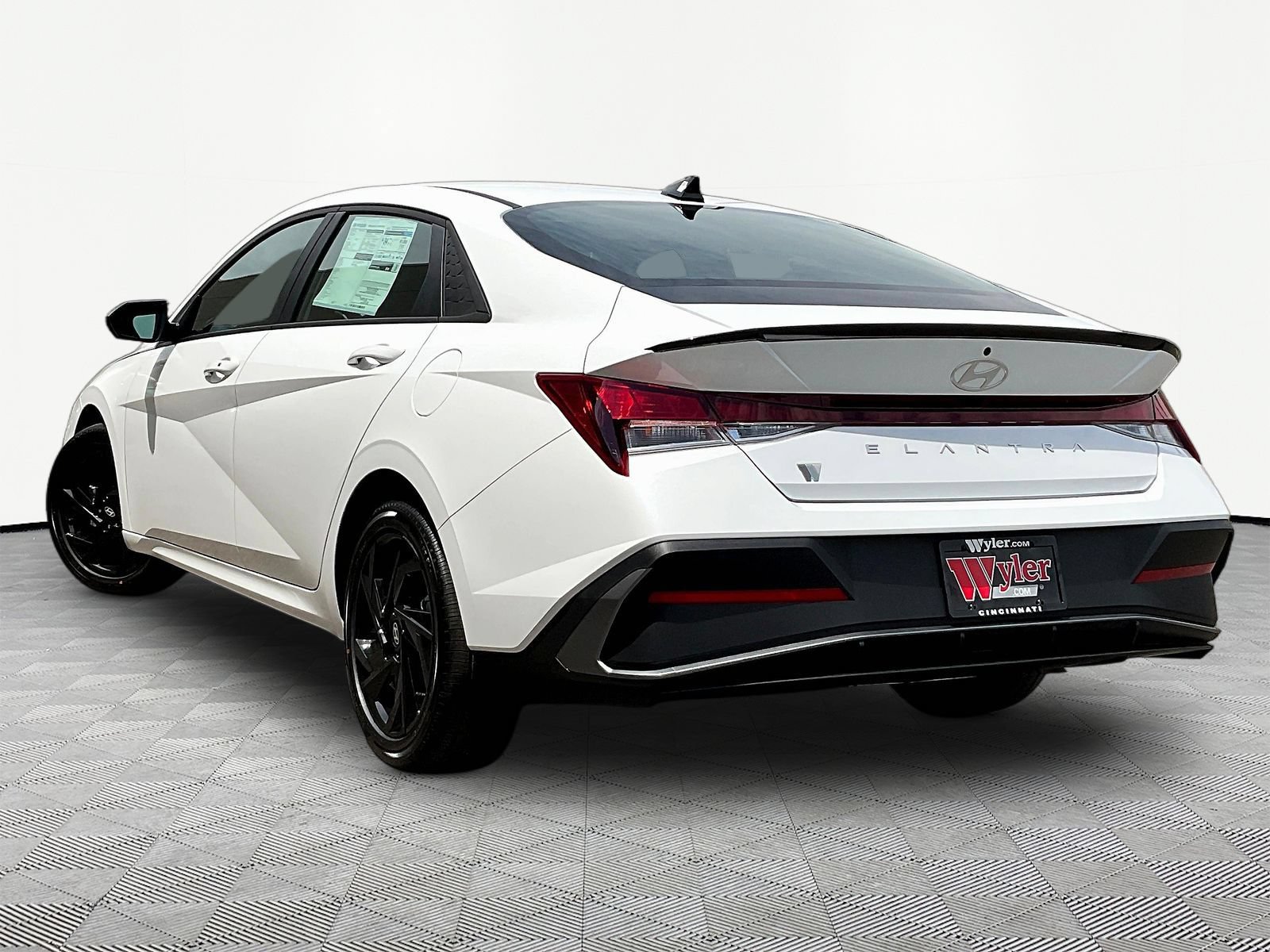 New 2026 Hyundai Elantra SEL Sport FWD image 4