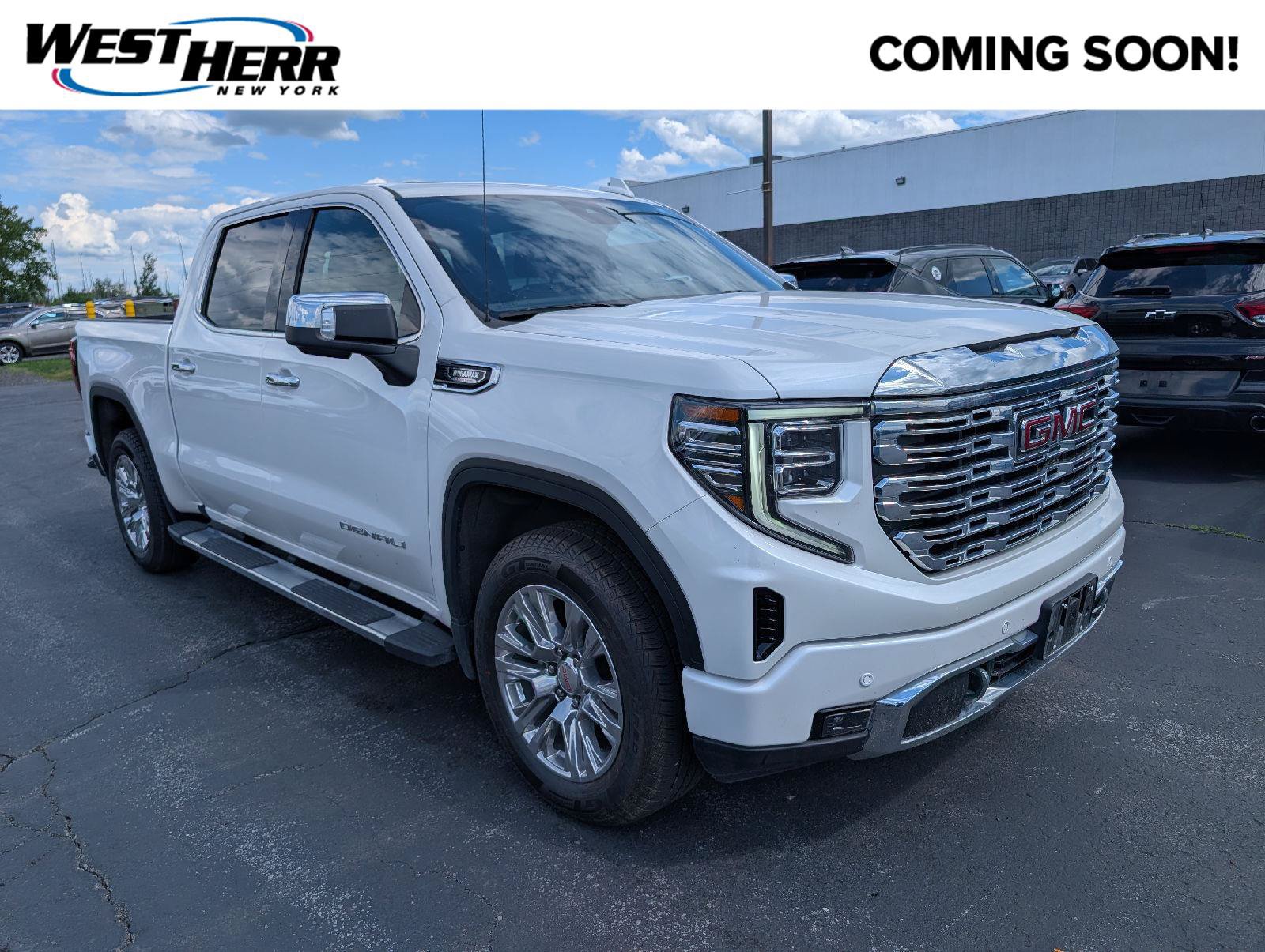 Used 2024 GMC Sierra 1500 Denali w/ Technology Package AWD/4WD image 1