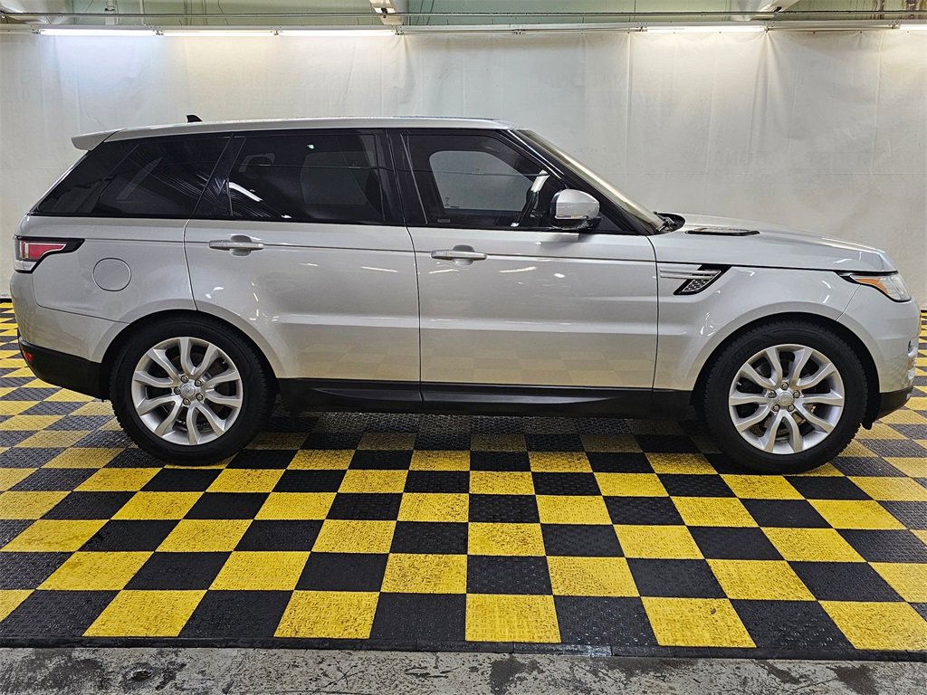 Used 2016 Land Rover Range Rover Sport HSE image 2