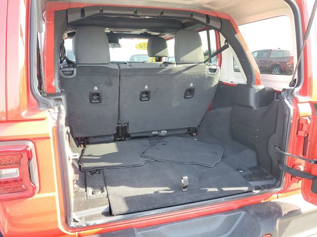 Used 2024 Jeep Wrangler Sahara image 29