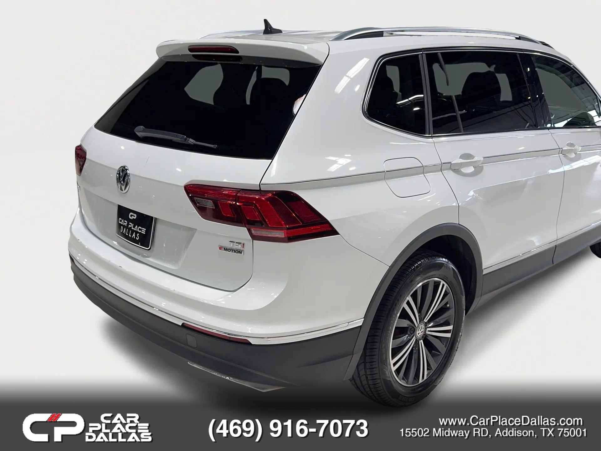 Used 2018 Volkswagen Tiguan SEL image 14