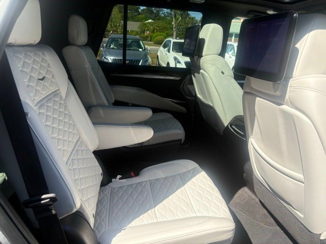 Certified 2025 Cadillac Escalade Sport Platinum AWD/4WD image 16