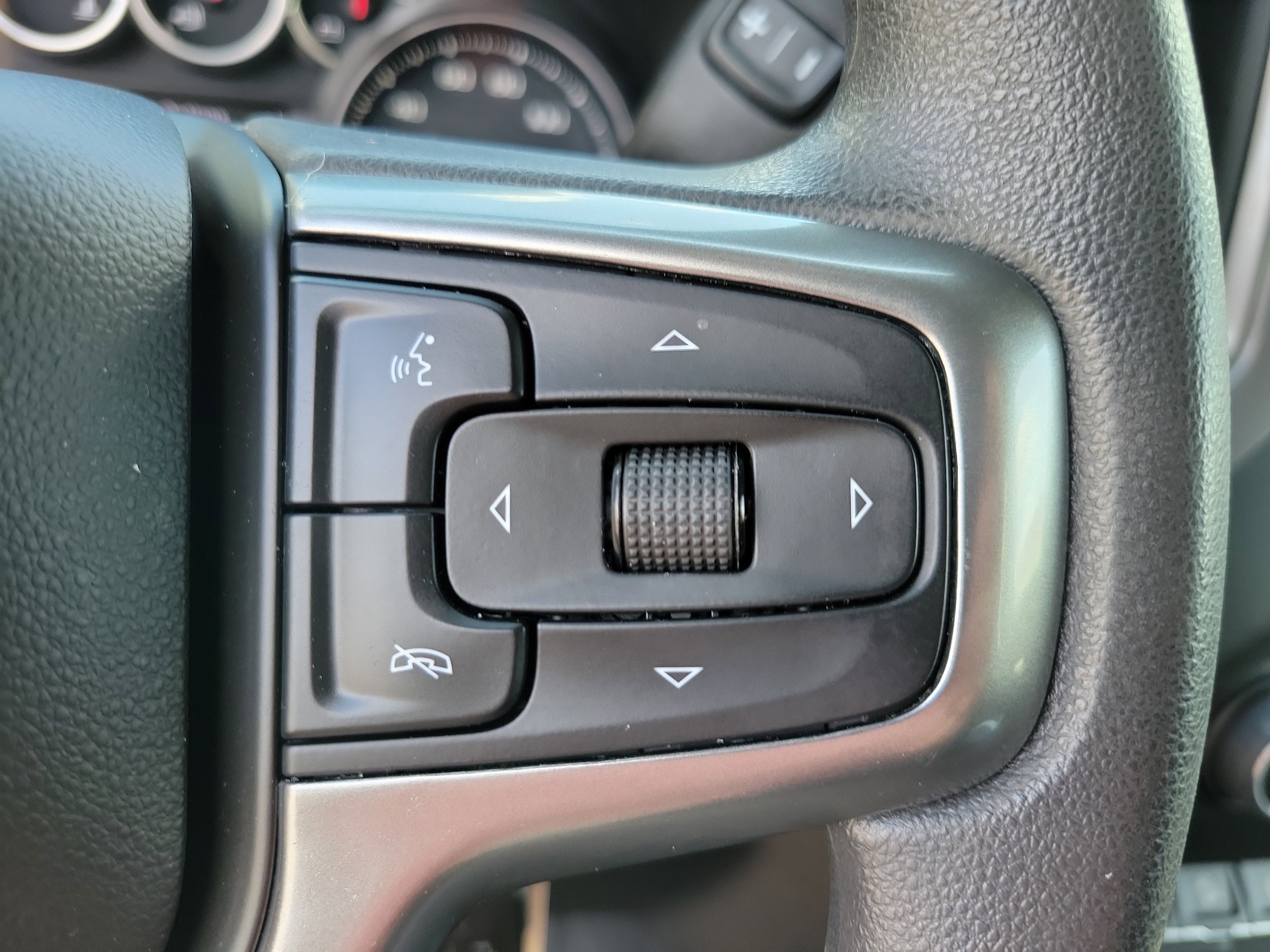 Used 2022 Chevrolet Silverado 1500 Custom Trail Boss w/ Safety Confidence Package AWD/4WD image 14