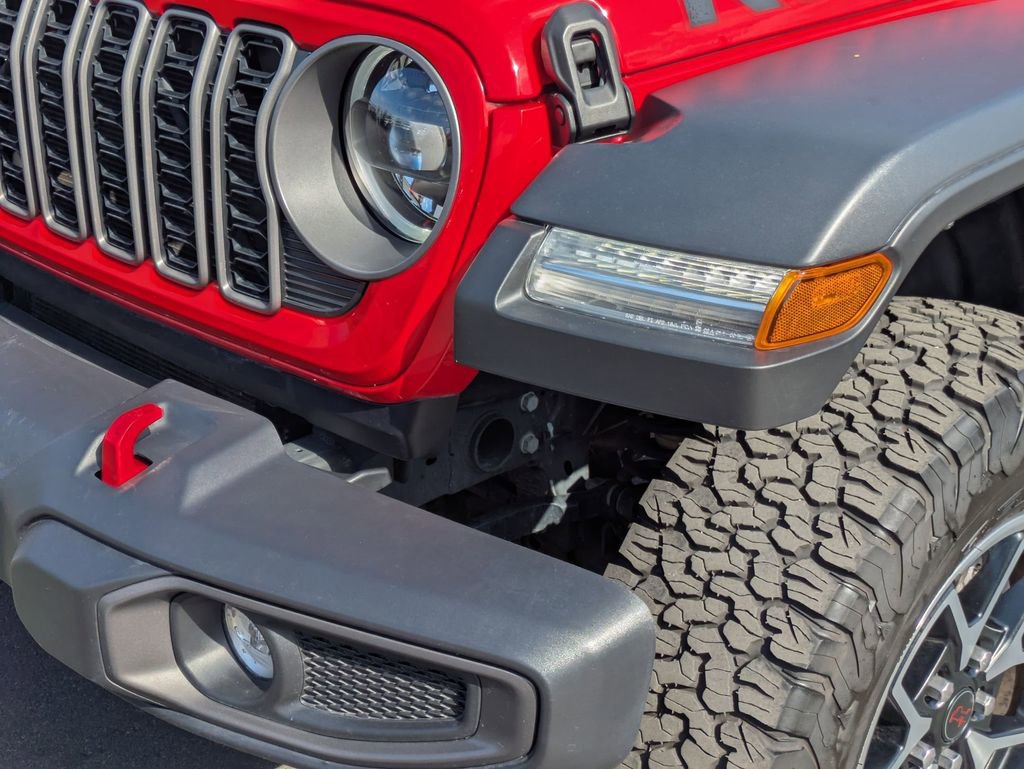 Used 2025 Jeep Wrangler Unlimited Rubicon w/ Convenience Group image 11