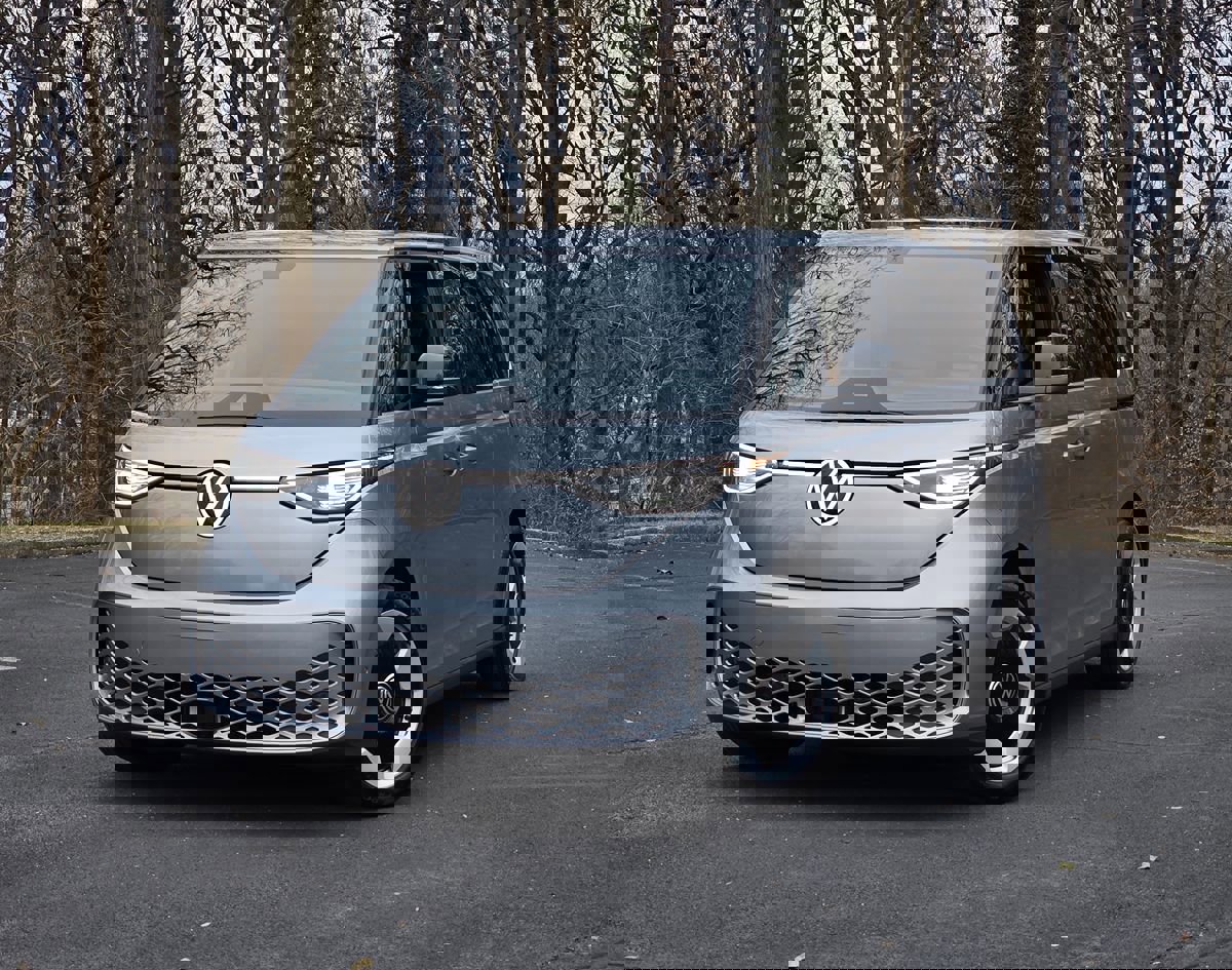 Used 2025 Volkswagen ID. Buzz Pro S image 1