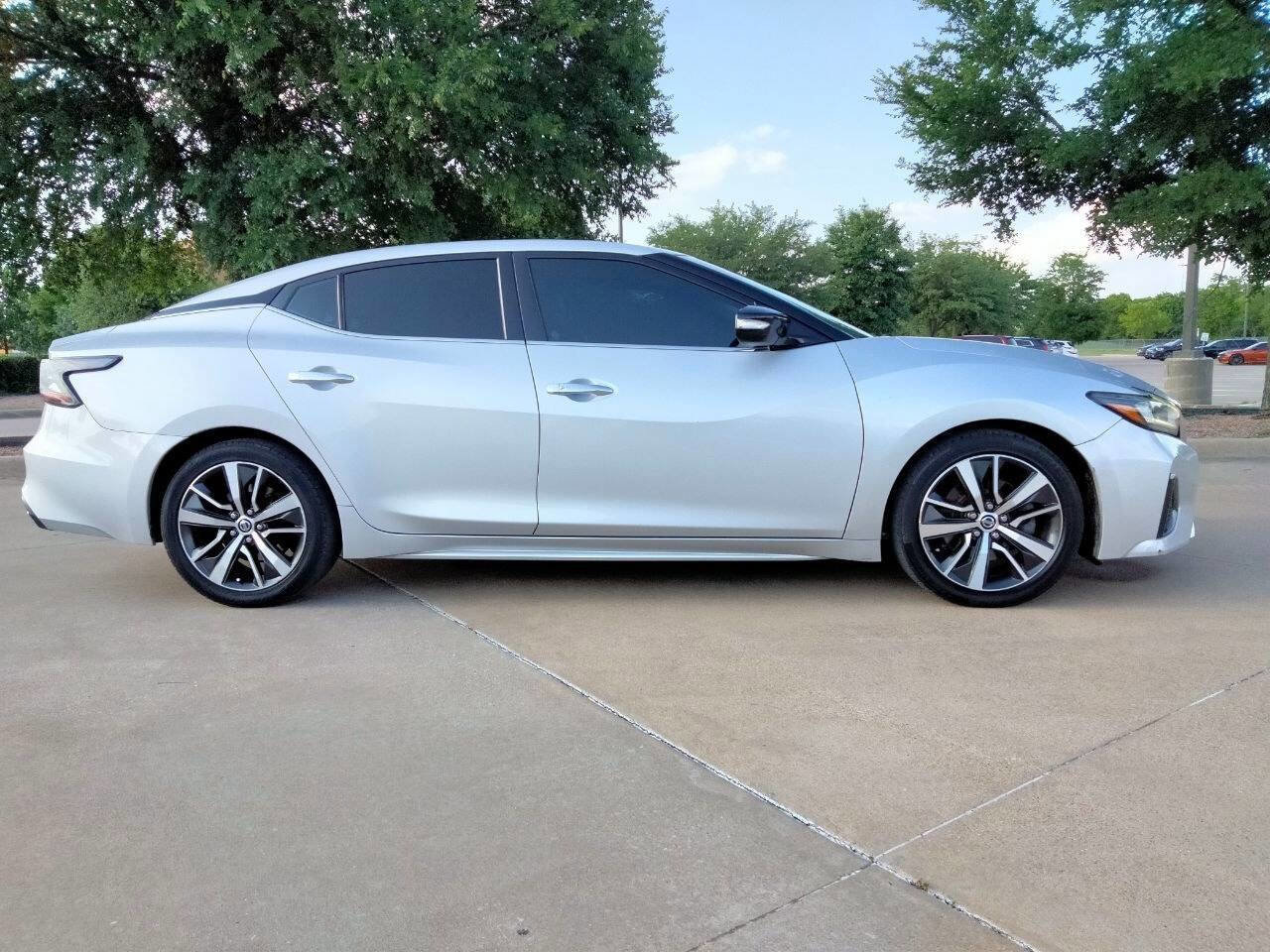 Used 2020 Nissan Maxima 3.5 SV w/ Floor Mat Group FWD image 4