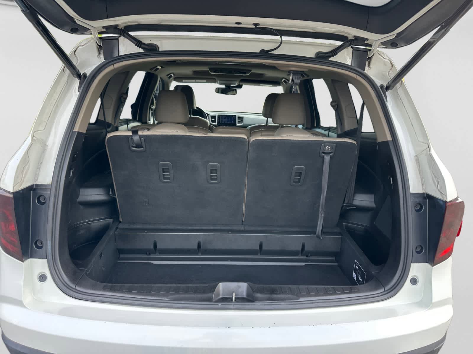 Used 2017 Honda Pilot Touring image 18