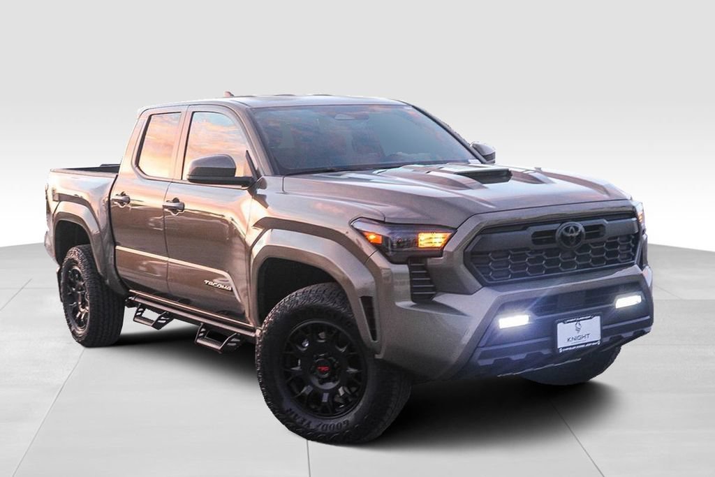 Used 2026 Toyota Tacoma TRD Sport RWD image 2