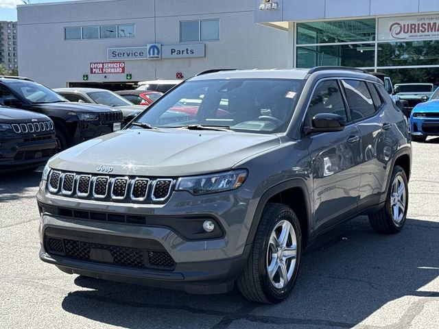 Used 2023 Jeep Compass Latitude AWD/4WD image 6