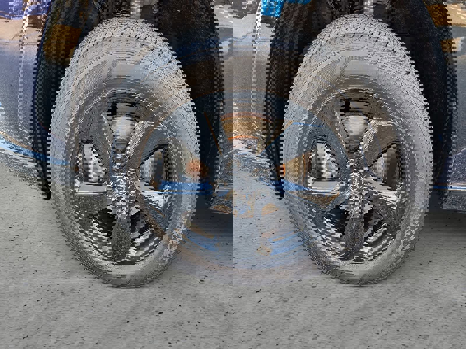 Used 2019 Toyota RAV4 XSE image 7