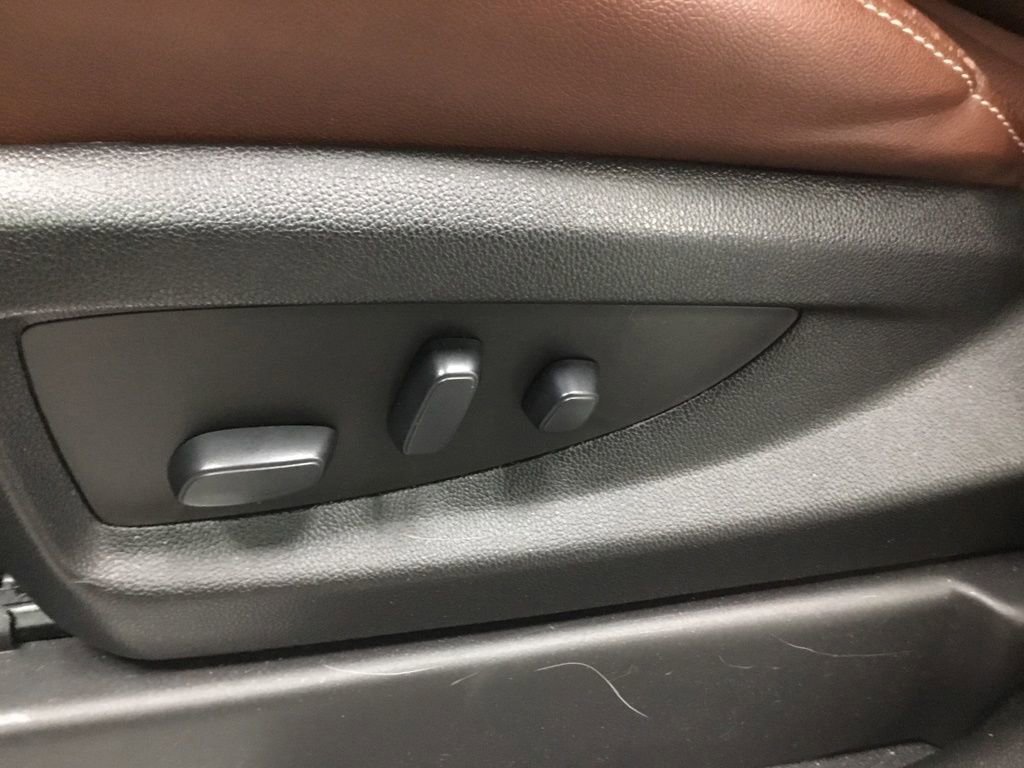 Used 2019 Chevrolet Tahoe Premier w/ Premier Plus Edition image 9