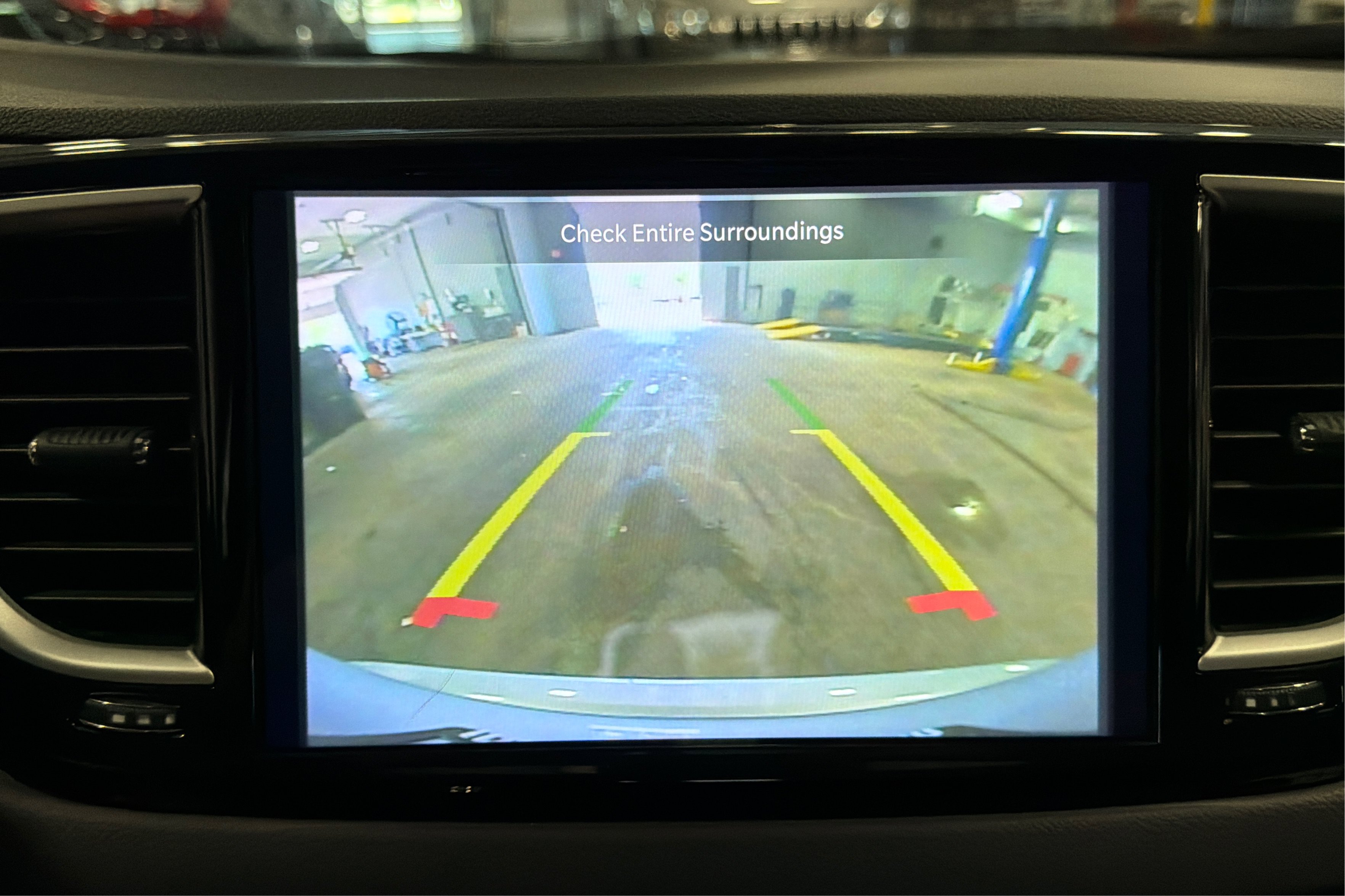 Used 2023 Chrysler Pacifica Touring-L FWD image 30