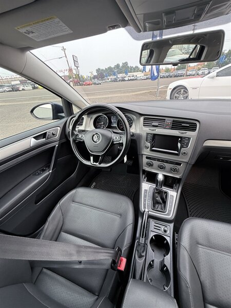 Used 2015 Volkswagen Golf S FWD image 18