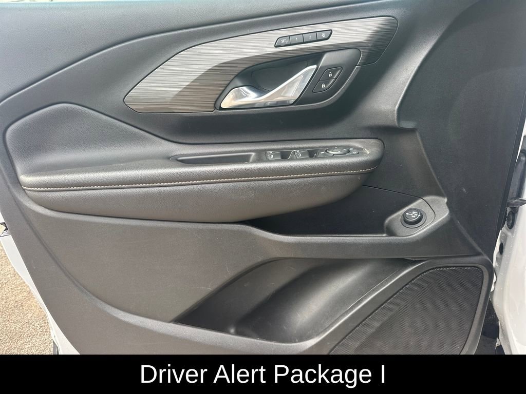 Used 2020 GMC Terrain SLT w/ Preferred Package FWD image 13