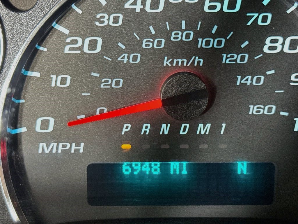 Used 2025 Chevrolet Express 2500 RWD image 13