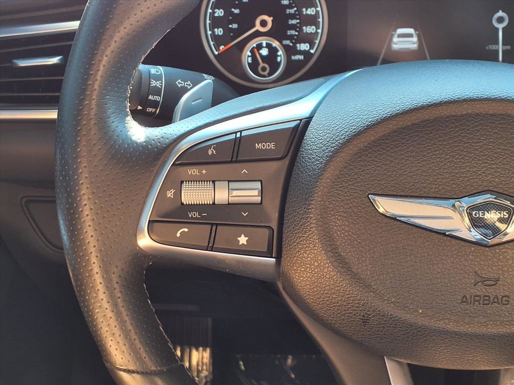 Used 2023 Genesis G70 2.0T image 18