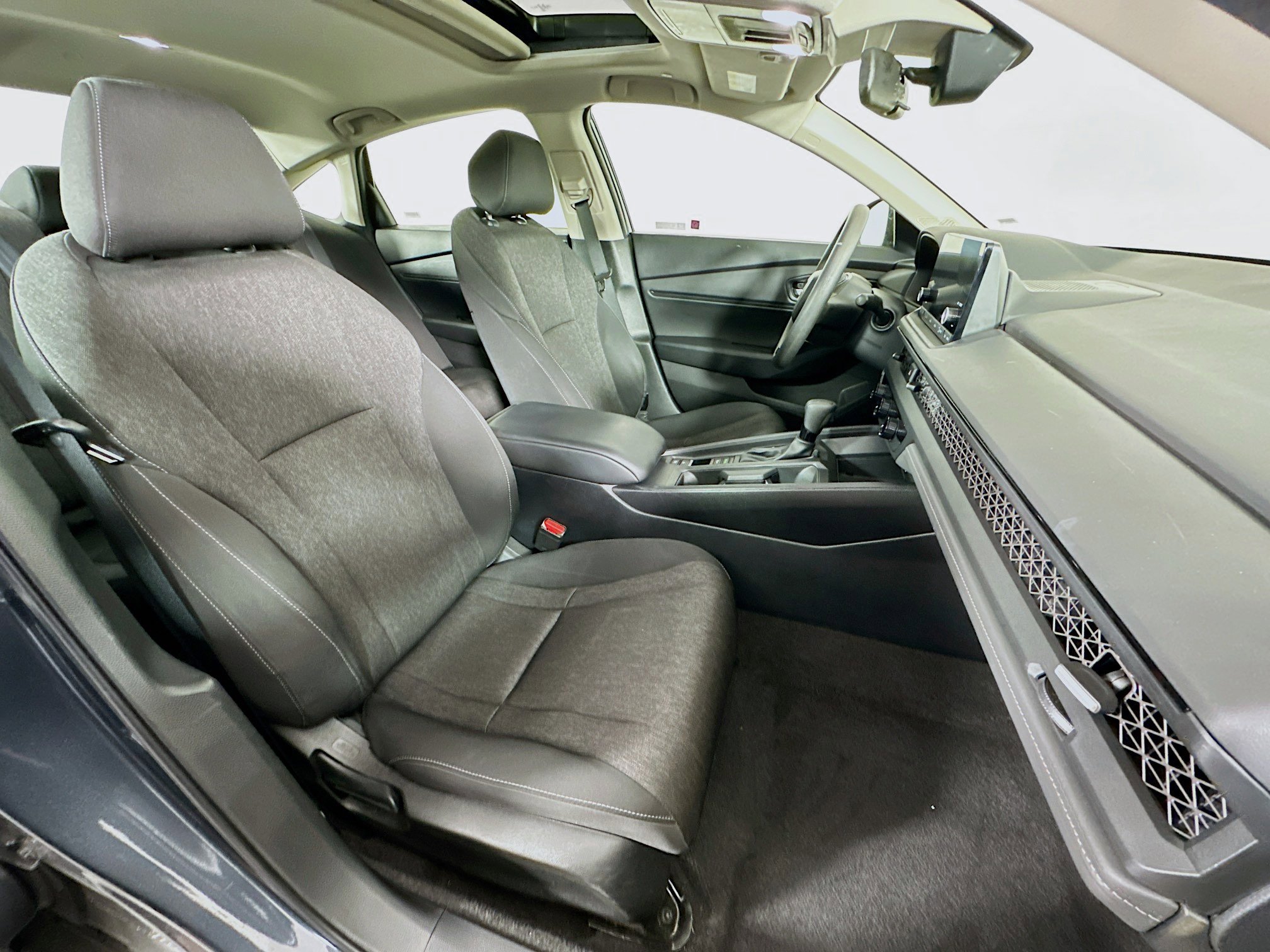 Used 2024 Honda Accord EX image 29