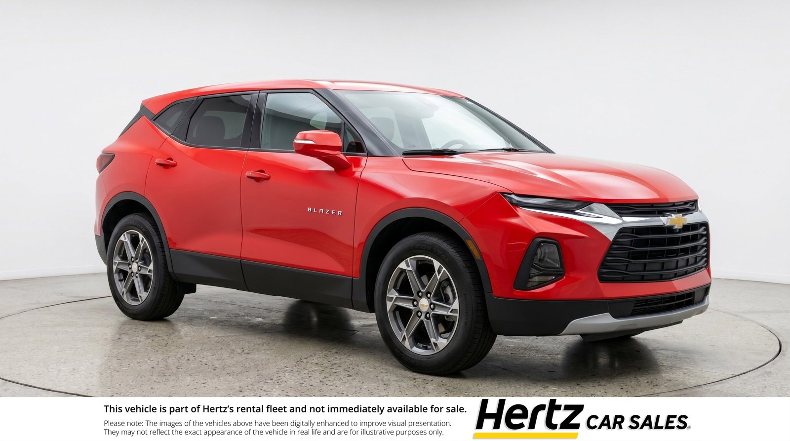 Used 2025 Chevrolet Blazer LT FWD image 1