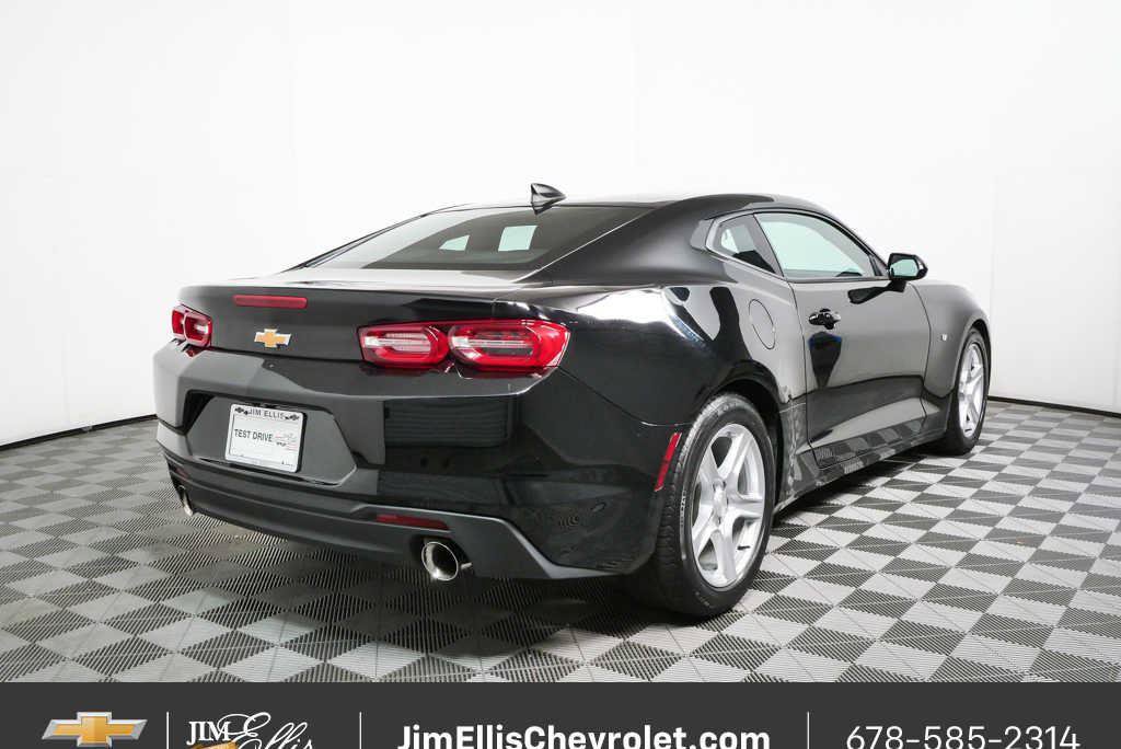 Certified 2023 Chevrolet Camaro LT RWD image 3