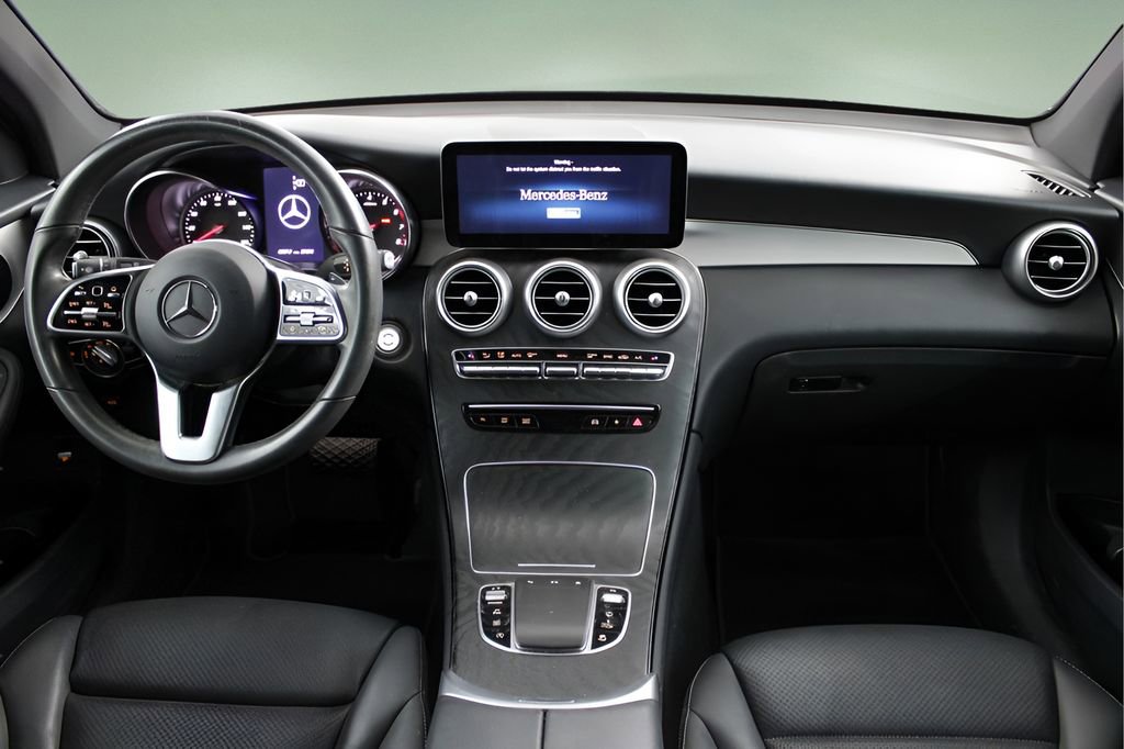 Used 2021 Mercedes-Benz GLC 300 image 16