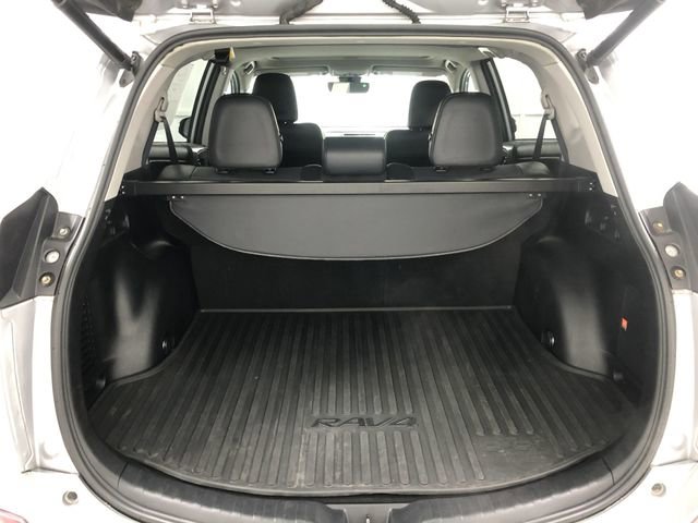 Used 2018 Toyota RAV4 Limited image 25