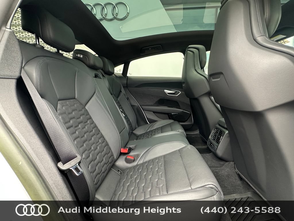 Certified 2023 Audi e-tron GT Premium Plus AWD/4WD image 38