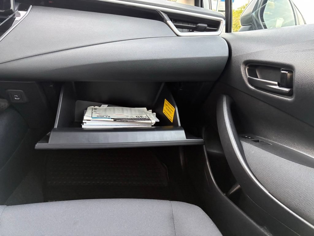 Used 2024 Toyota Corolla LE FWD image 35