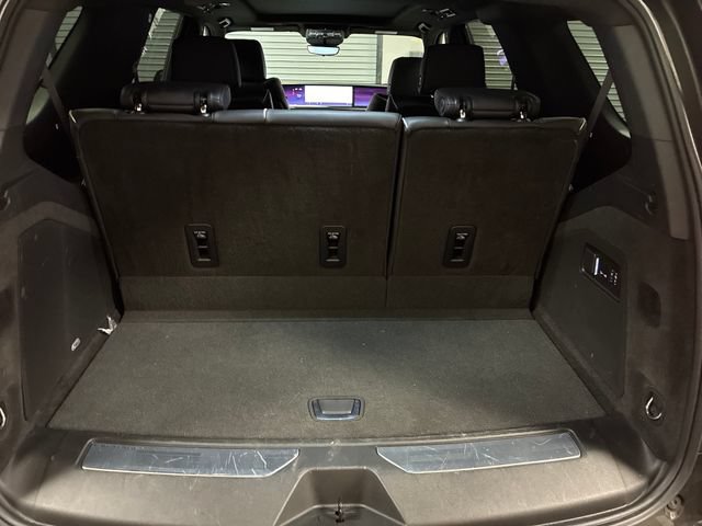 Certified 2025 Cadillac Escalade Sport AWD/4WD image 26