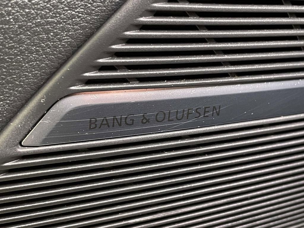 Used 2019 Audi Q8 Premium Plus image 37