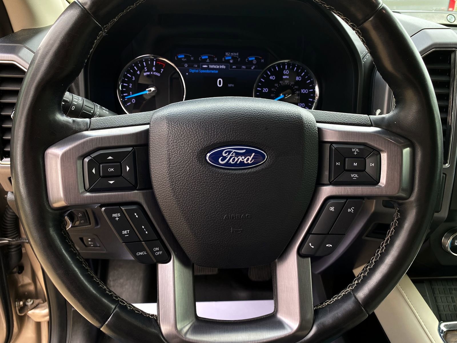 Used 2020 Ford Expedition Platinum image 22