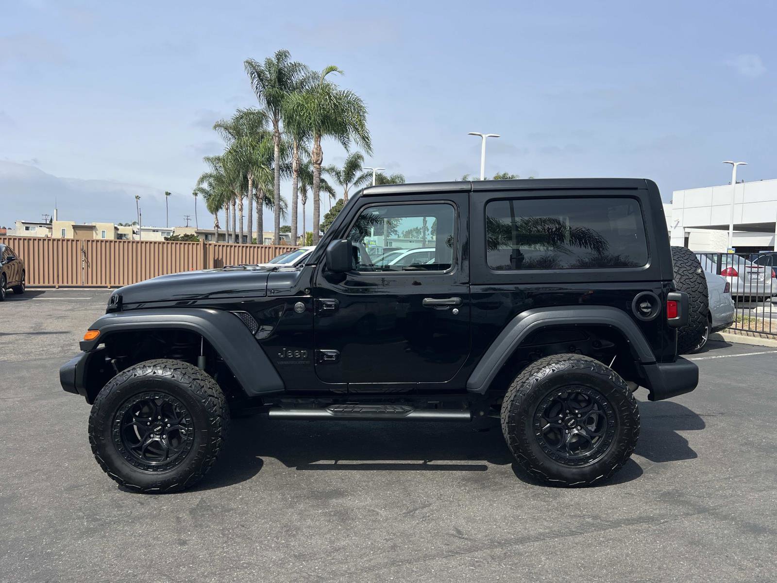 Used 2023 Jeep Wrangler Sport S image 2