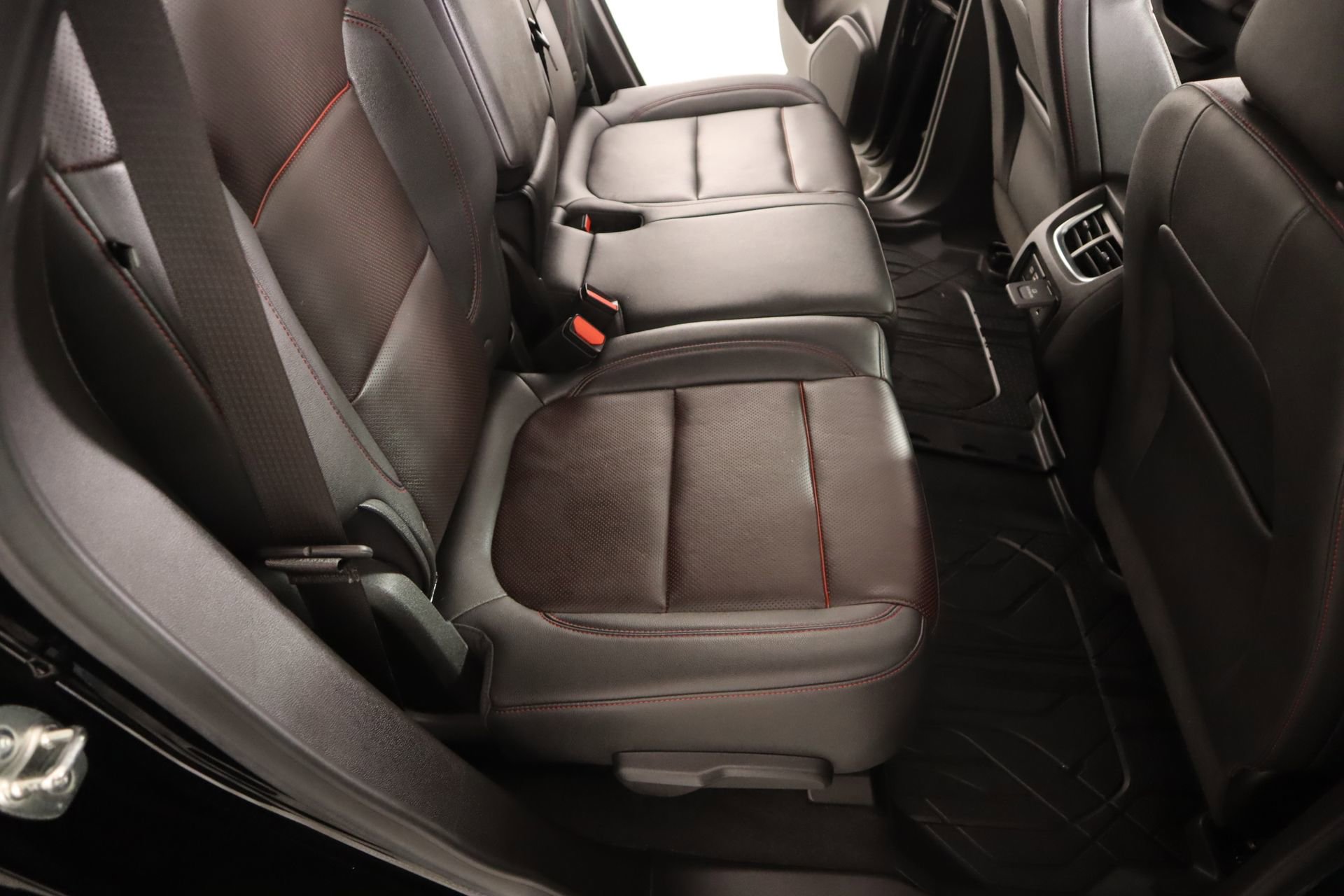 Used 2024 Chevrolet Blazer RS w/ Enhanced Convenience Package image 14