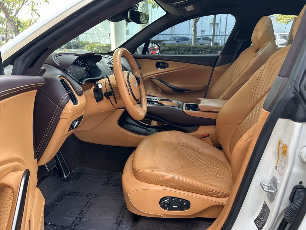 Used 2021 Aston Martin DBX image 5
