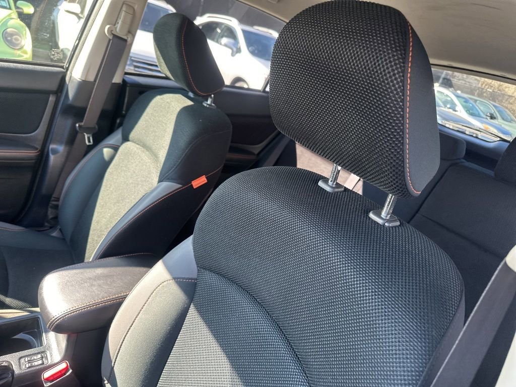 Used 2017 Subaru Crosstrek 2.0i Premium image 11