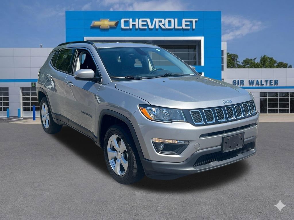 Used 2018 Jeep Compass Latitude w/ Popular Equipment Group AWD/4WD image 4