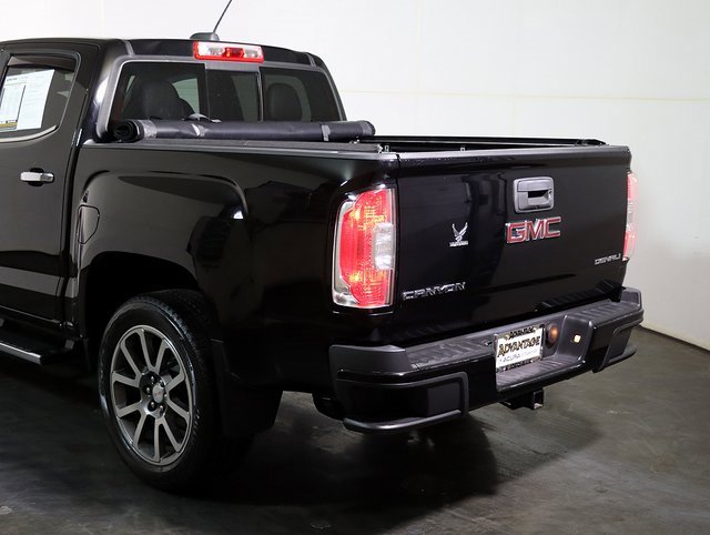 Used 2017 GMC Canyon Denali image 11