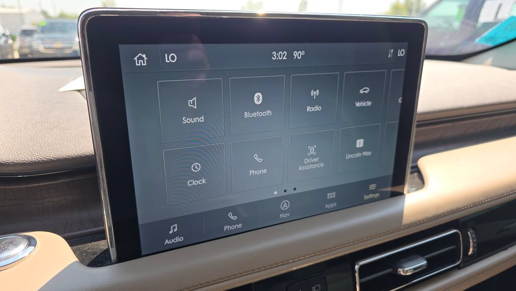 Used 2021 Lincoln Aviator Reserve AWD/4WD image 18