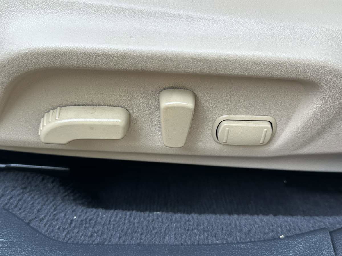 Used 2016 Subaru Outback 2.5i Limited image 15