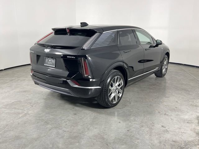Used 2025 Cadillac Optiq Luxury 1 AWD/4WD image 8