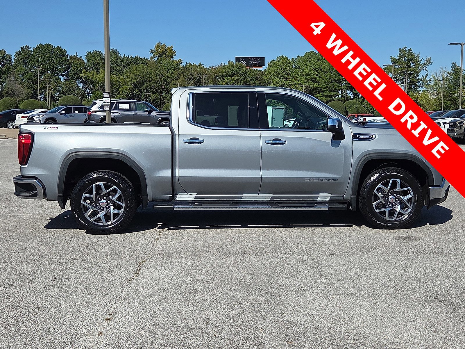 Used 2023 GMC Sierra 1500 SLT image 6